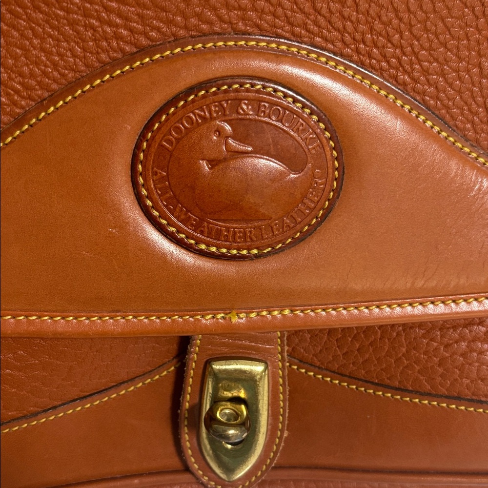 Dooney & Bourke Vintage All Weather Leather Pebbled Shoulder Bag Tan - Picture 7 of 16